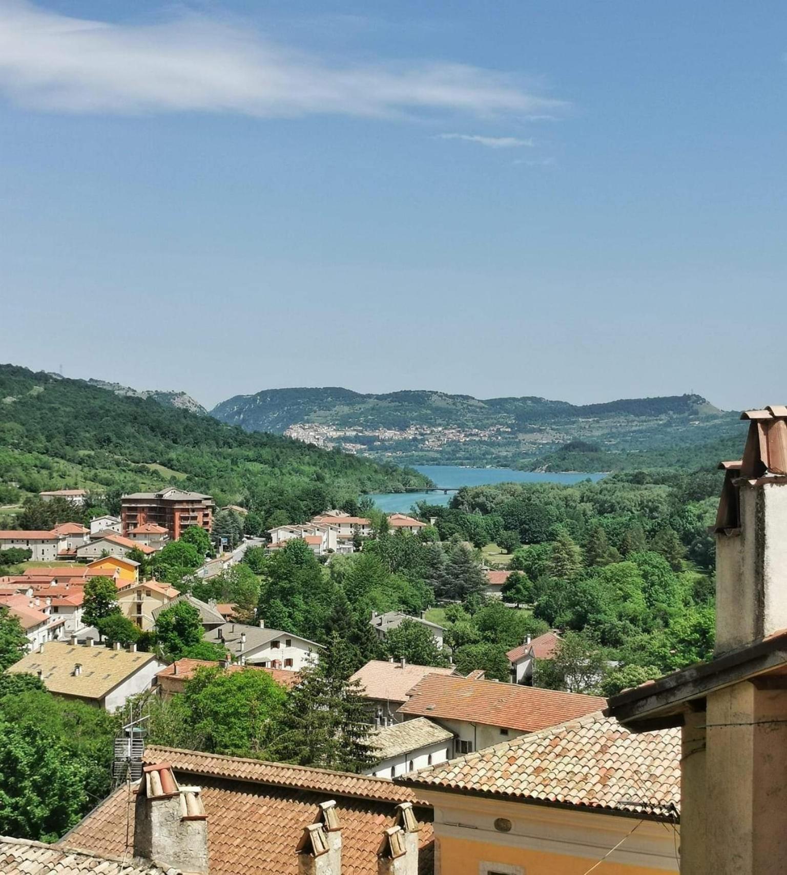 Casa Vacanze Al Castello Villetta Barrea Rom bilde